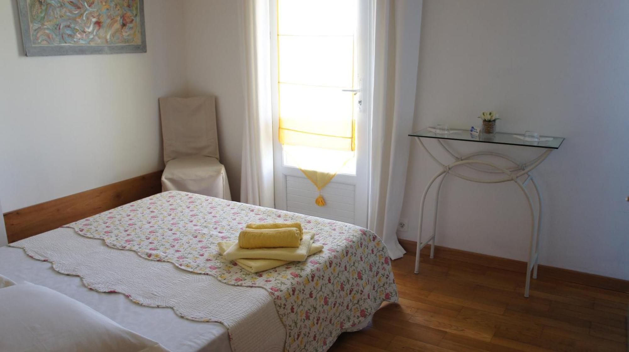 Chambre D'Hotes Ananda Систерон Стая снимка